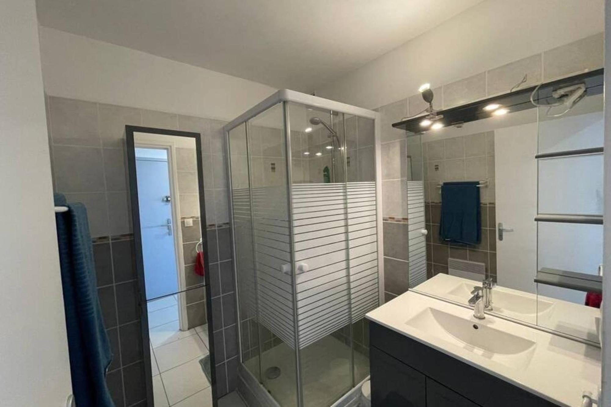 T2 In Saint-Clair - Exceptional View! Rated 3 Apartment Льо Лаванду Екстериор снимка